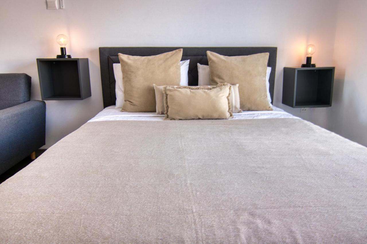 파포스 Phaedrus Living: Seaside Luxury Flat Athina 117 아파트 외부 사진