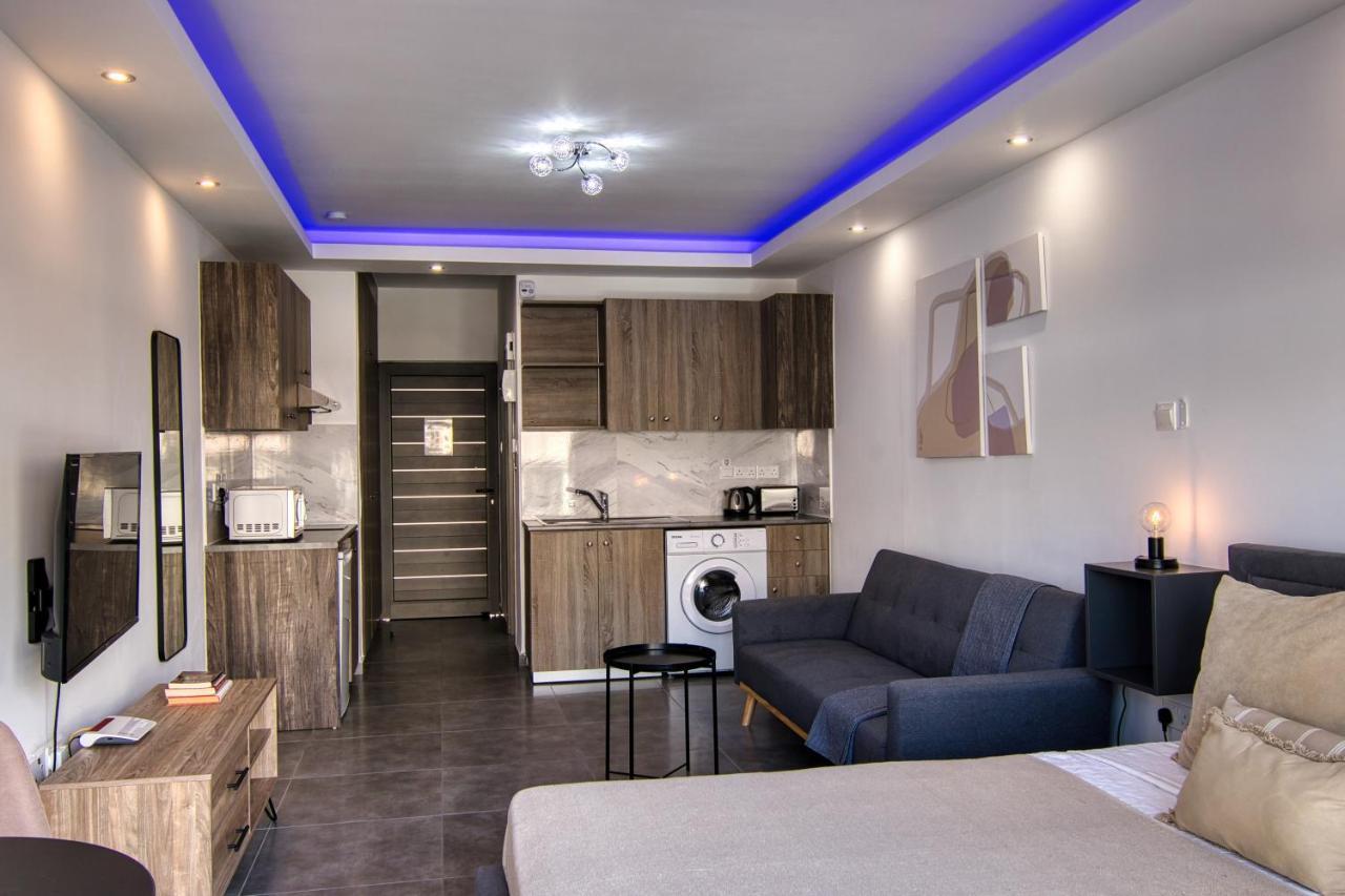 파포스 Phaedrus Living: Seaside Luxury Flat Athina 117 아파트 외부 사진